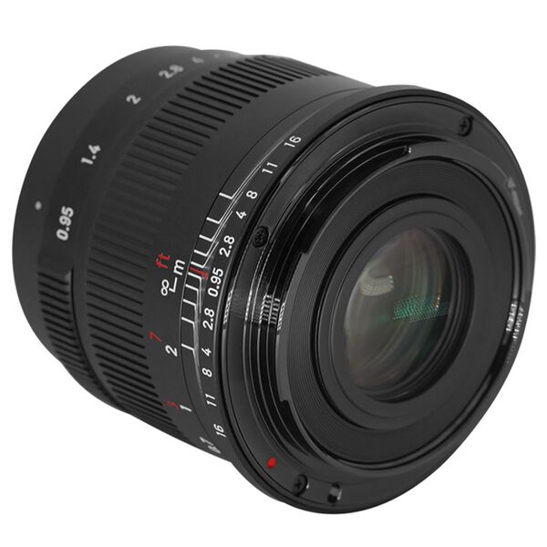 7Artisans 35mm f/0,95  Canon RF-S