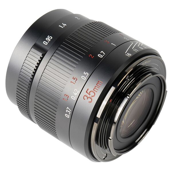 7Artisans 35mm f/0,95  Sony E-Mount