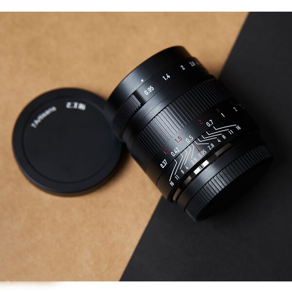 7Artisans 35mm f/0,95  Sony E-Mount