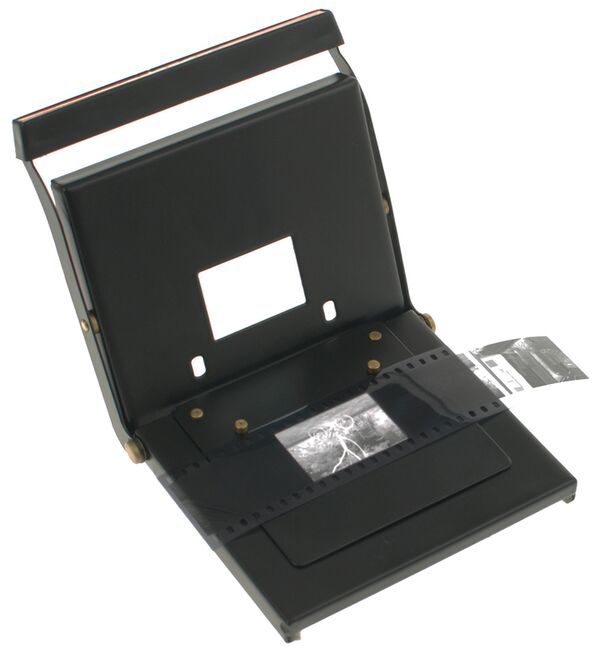 Adox Vergrößerer für Kleinbild und Mittelformat 