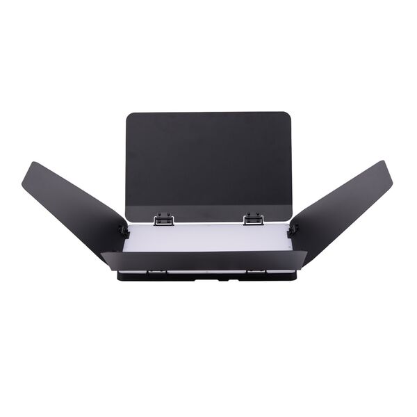 Amaran Pano 120c  Barn Doors