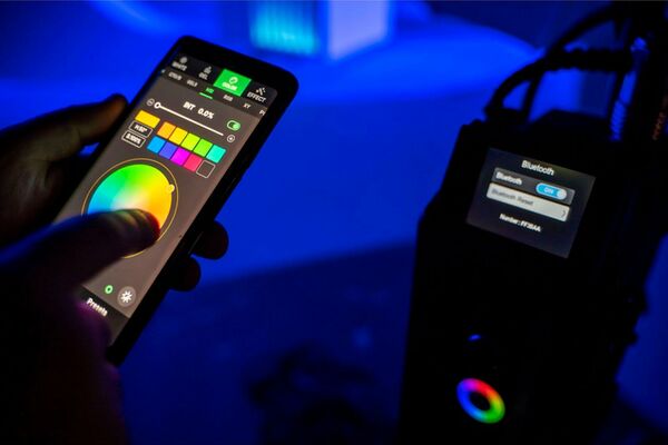 Aputure Light Storm LS 600C Pro - V-Mount 