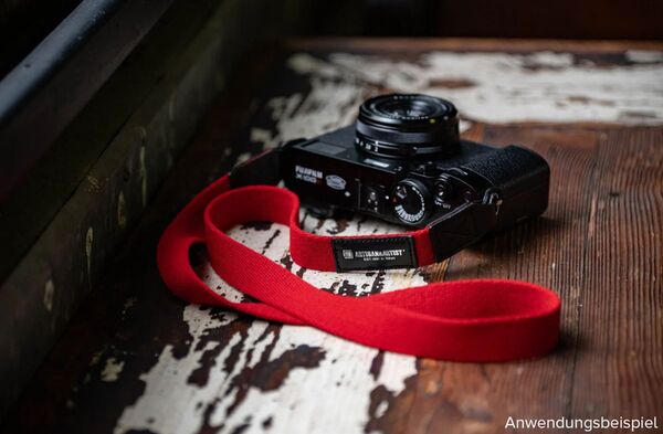 Artisan&Artist Kameragurt Textil  rot