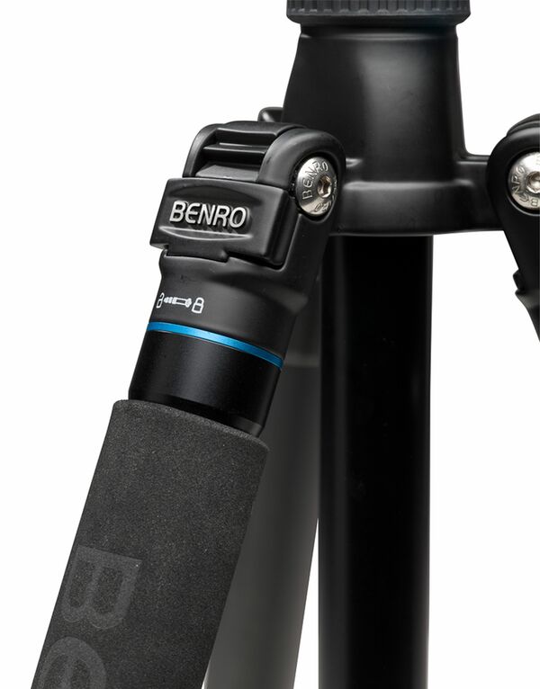 Benro Aero4 Videostativkit A2883F Aluminium inkl. Videoneiger S4Pro 