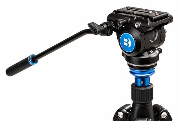 Benro Aero4 Videostativkit A2883F Aluminium inkl. Videoneiger S4Pro 