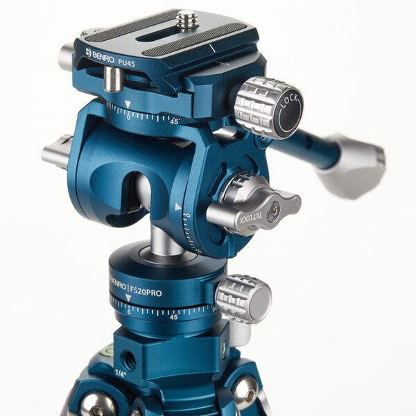 Benro Cyanbird Tripod + FS20PRO  Carbon 