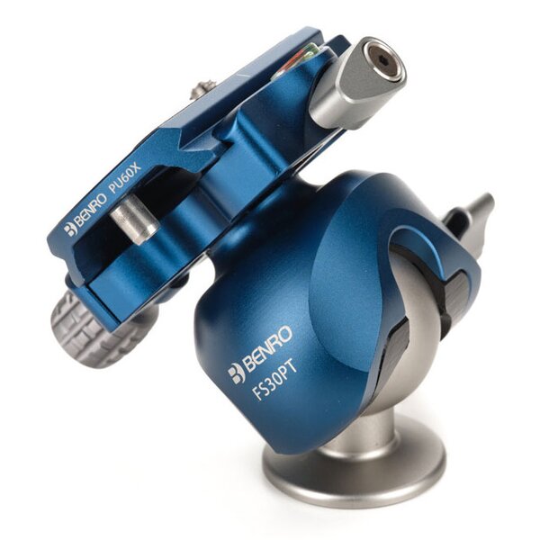 Benro FS30 Kugelkopf mit P&T QR-System 
