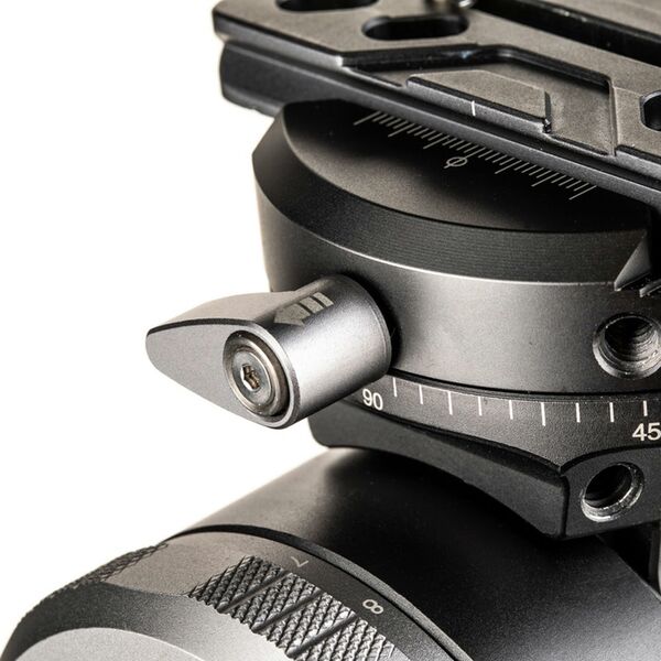 Benro Stativ Mammoth Carbon inkl. Stativkopf 