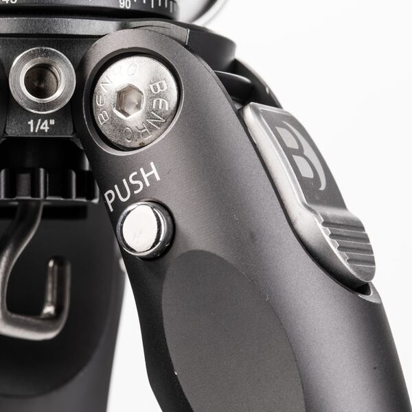 Benro Stativ Tortoise 24CLV Carbon inkl. Nivellierbasis 