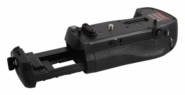 Berenstargh Batteriegriff Nikon  MB-D18RC