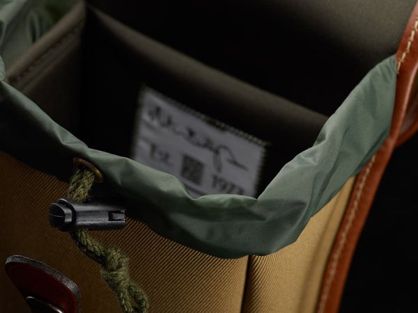 Billingham Avea 5  khaki-tan