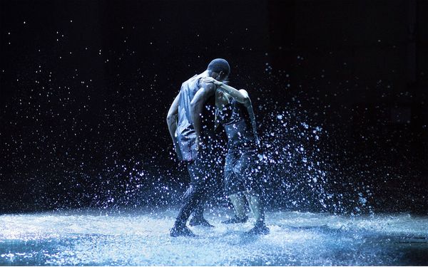 Canon EF 85mm f/1,4 IS USM L  Canon EF