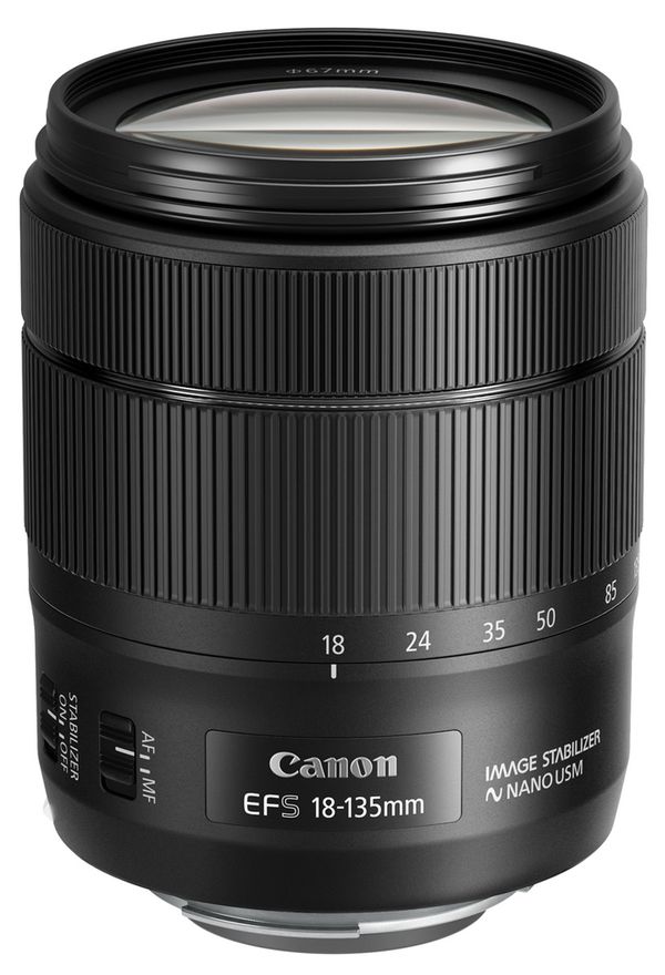 Canon EF-S 18-135mm f/3,5-5,6 IS USM  Canon EF-S