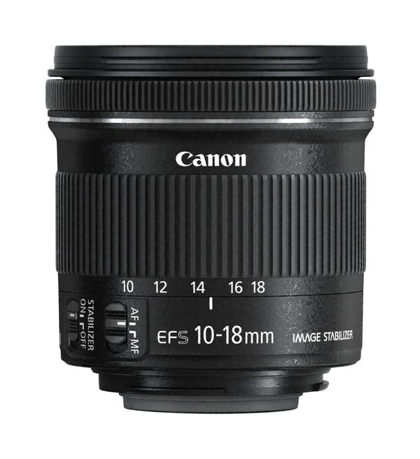 Canon EF-S 10-18mm f/4,5-5,6 IS STM  Canon EF-S
