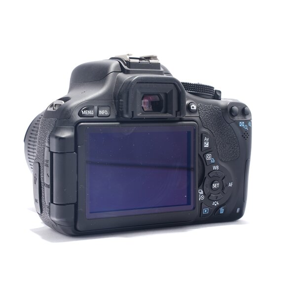 Canon EOS 600D + EF-S 18-55mm f/3,5-5,6 IS II - Second Hand - 