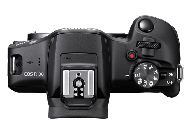 Canon EOS R100 + RF-S 18-45 mm IS STM + 5,0-7,1/55-210 mm IS STM 