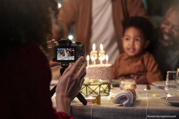 Canon EOS R100 + RF-S 18-45 mm IS STM + 5,0-7,1/55-210 mm IS STM 