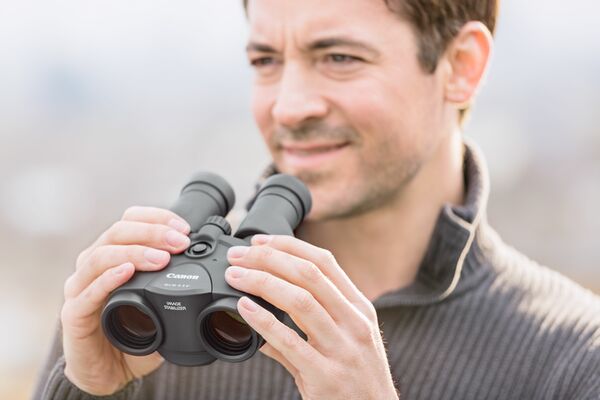 Canon Fernglas 10x30 IS II 