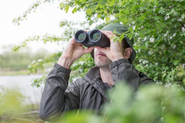 Canon Fernglas 10x30 IS II 