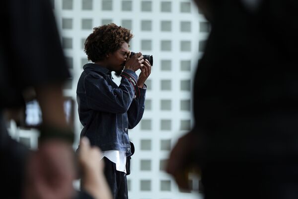 Canon RF 16-28mm f/2,8 IS STM + Sonnenblende EW-73E 