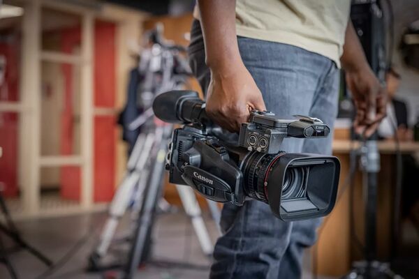 Canon XF605 Broadcast Camcorder 