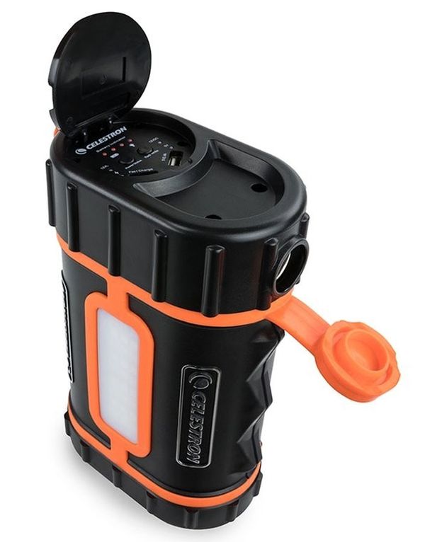 Celestron PowerTank Pro LiFePo 12V DC/ USB 5V/ 158.74Wh 