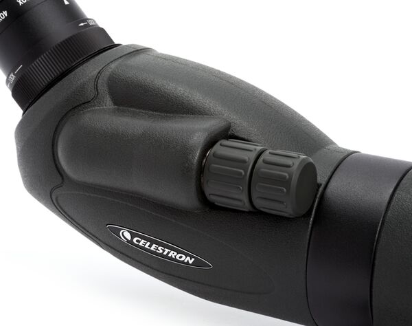 Celestron Trailseeker Spektiv 80mm, 45° Traveler Set inkl. Camouflage Rucksack 