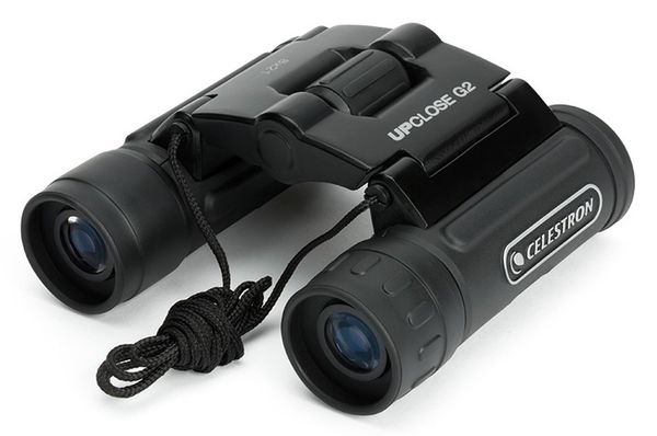 Celestron UpClose G2 08x21 Dachkant-Fernglas + Tasche 