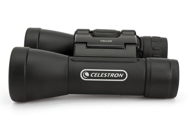 Celestron UpClose G2 16x32 Dachkant-Fernglas 