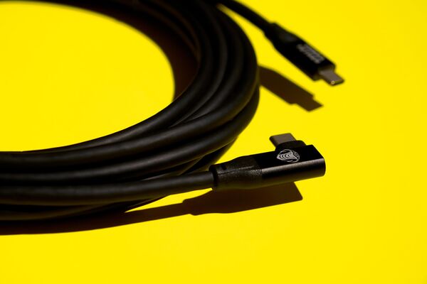 COBRAUNION USB-C Tether Kabel - 5M 10G  Gerade - 90° abgewinkelt schwarz