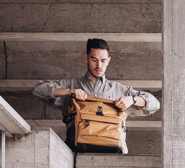 Compagnon Tasche Element sling 15  desert brown