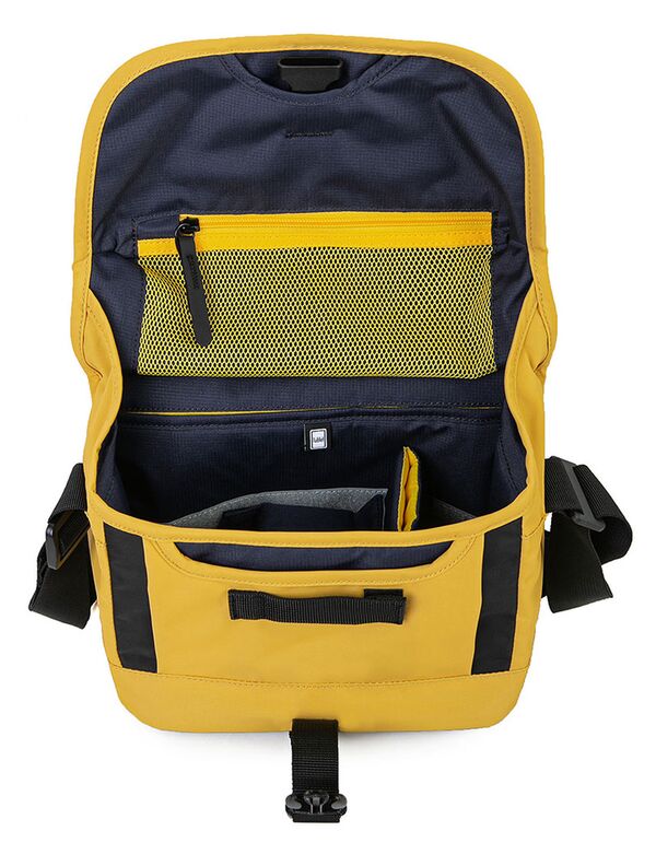 Crumpler Sling 2500  Veneer