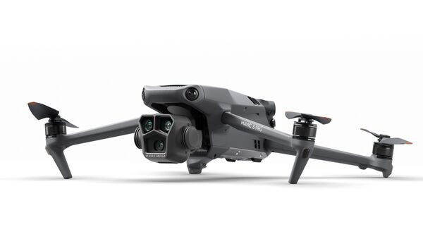 DJI Mavic 3 Pro  Standard & DJI RC