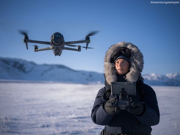 DJI Mavic 4 Pro  512GB Creator Combo & DJI RC Pro 2