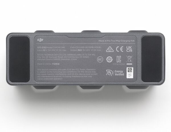 DJI Mavic 4 Pro Parallel Charging Hub 