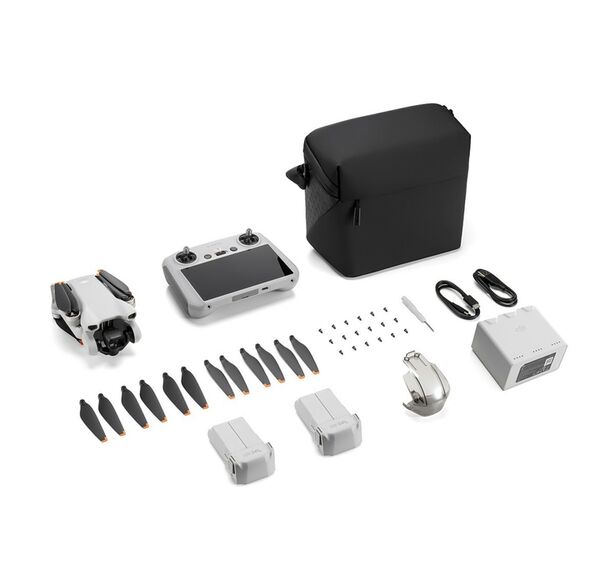 DJI Mini 3  Fly More Combo & DJI RC