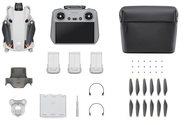 DJI Mini 4 Pro  RC2 Fly More Combo