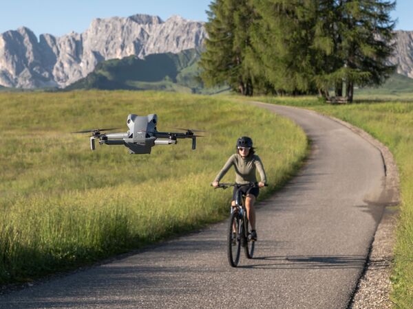 DJI Mini 5 Pro  Fly More Combo & DJI RC2