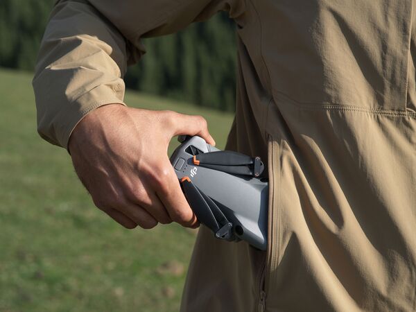 DJI Mini 5 Pro  Fly More Combo & DJI RC2