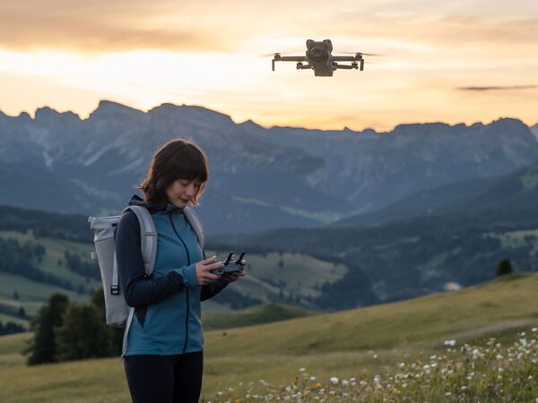 DJI Mini 5 Pro  Fly More Combo & DJI RC2