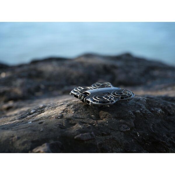 DJI Neo 2  Fly More Combo