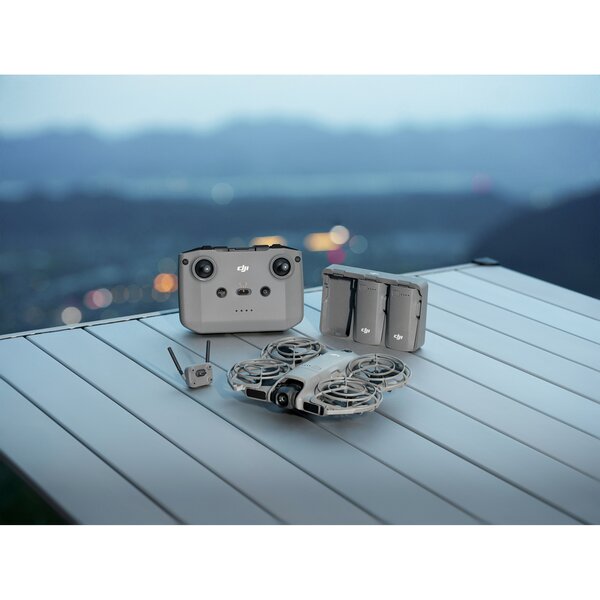 DJI Neo 2  Fly More Combo