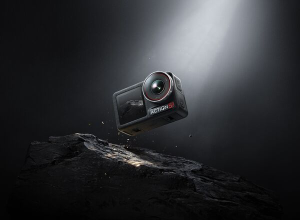 DJI Osmo Action 5 Pro  Adventure Combo