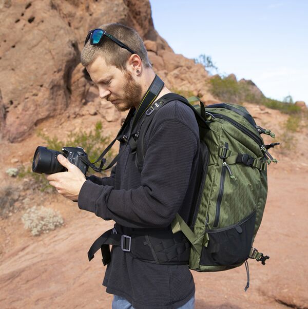 F-stop DuraDiamond Rucksack Ajna Essentials Bundle  dunkelgrün