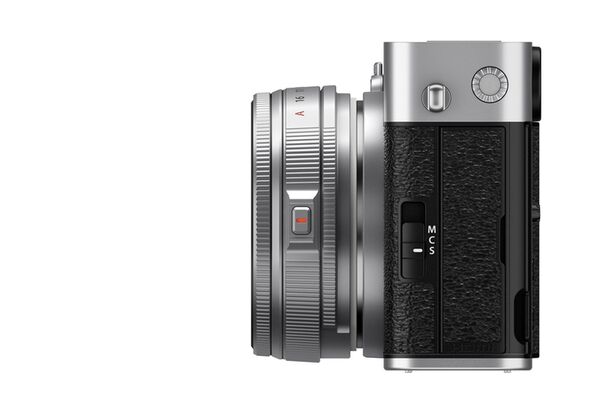 Fujifilm X-E5 + XF 23mm f/2,8 R WR  silber