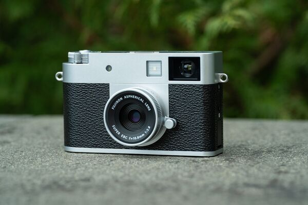 Fujifilm X half (X-HF1)  silber