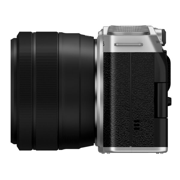 Fujifilm X-M5 + XC 15-45mm f/3.5-5.6 OIS PZ  silber