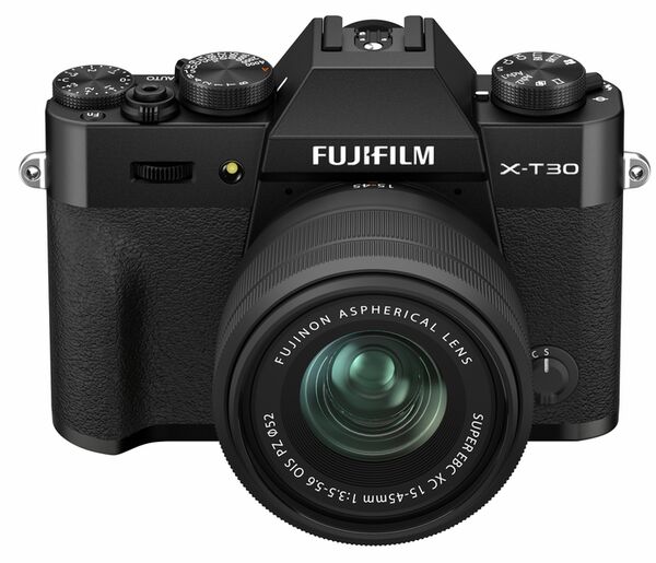 Fujifilm X-T30 II + XC 15-45mm f/3,5-5,6 OIS PZ  schwarz