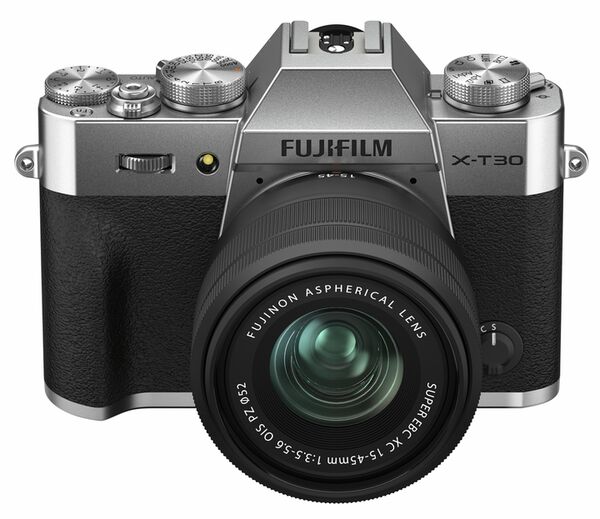 Fujifilm X-T30 II + XC 15-45mm f/3,5-5,6 OIS PZ  silber