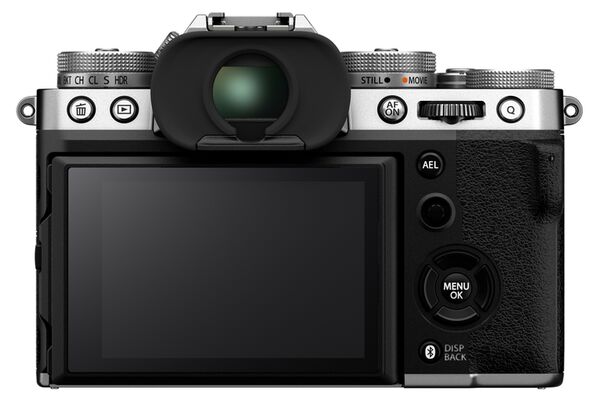 Fujifilm X-T5 + XF 16-80mm f/4,0 R OIS WR  silber